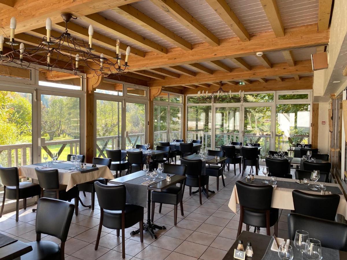 Les Lodges Du Lac Saint-Alban-de-Montbel Екстериор снимка