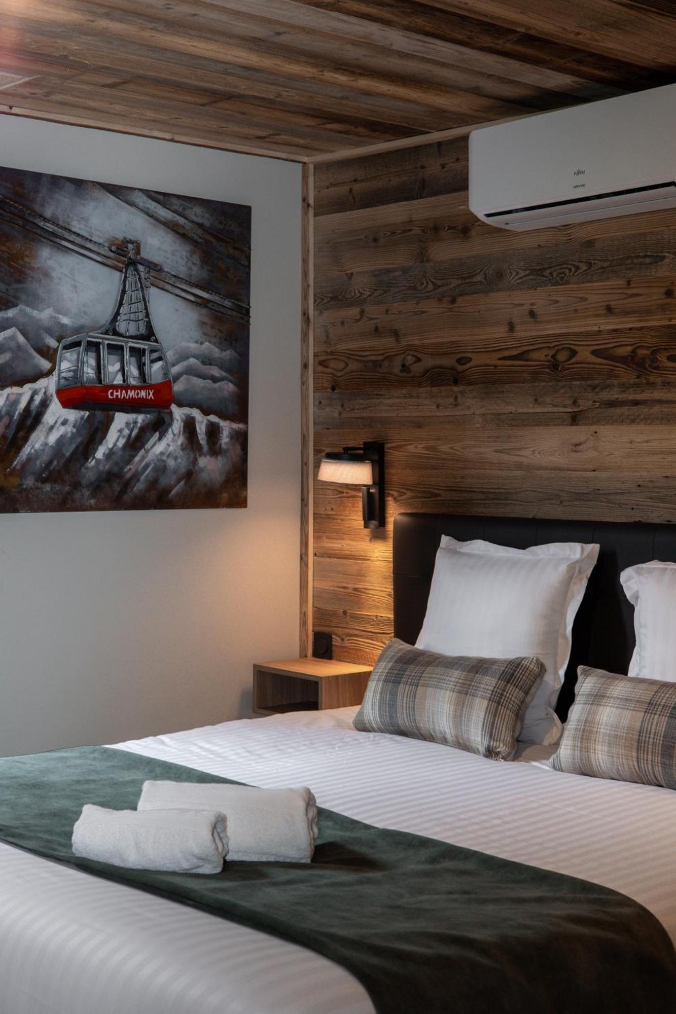 Les Lodges Du Lac Saint-Alban-de-Montbel Екстериор снимка
