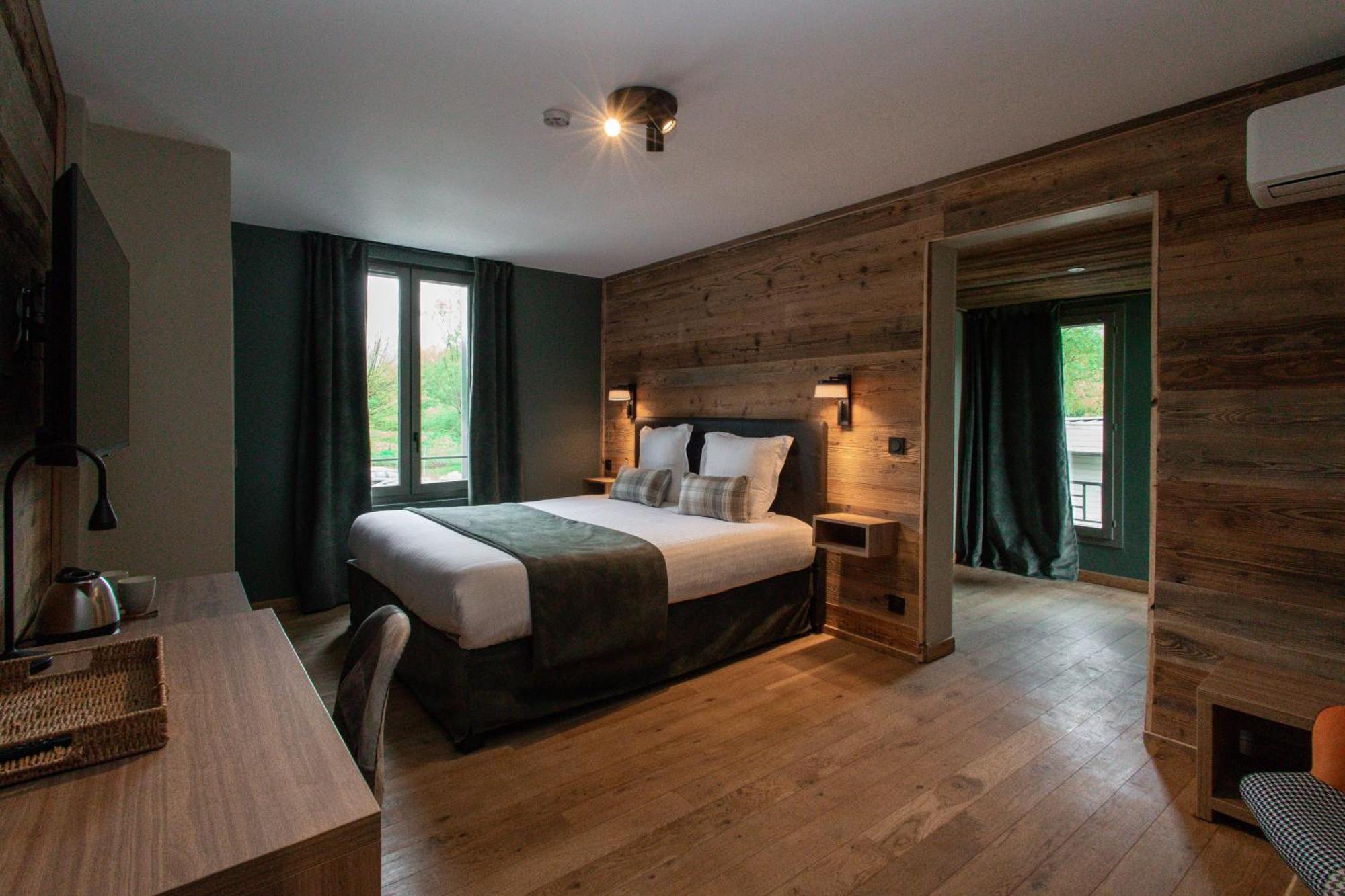 Les Lodges Du Lac Saint-Alban-de-Montbel Екстериор снимка