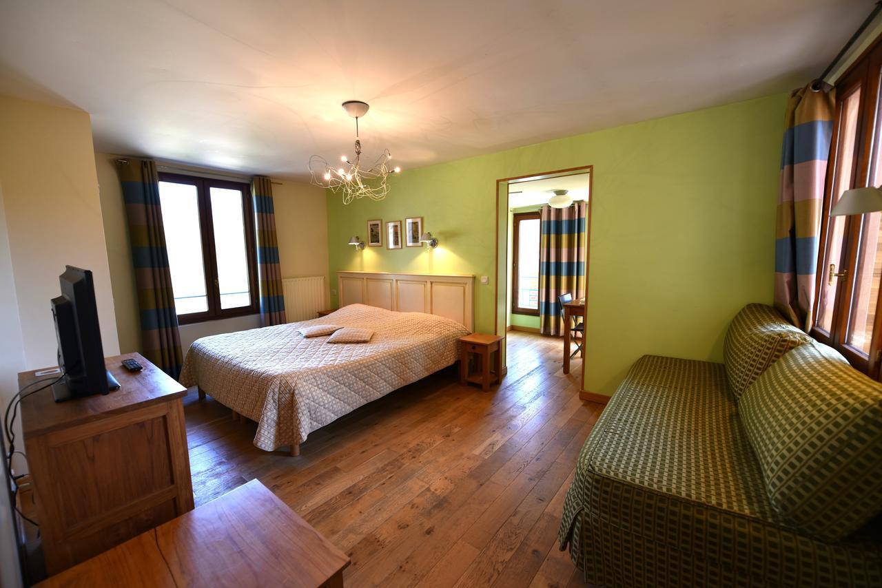 Les Lodges Du Lac Saint-Alban-de-Montbel Екстериор снимка