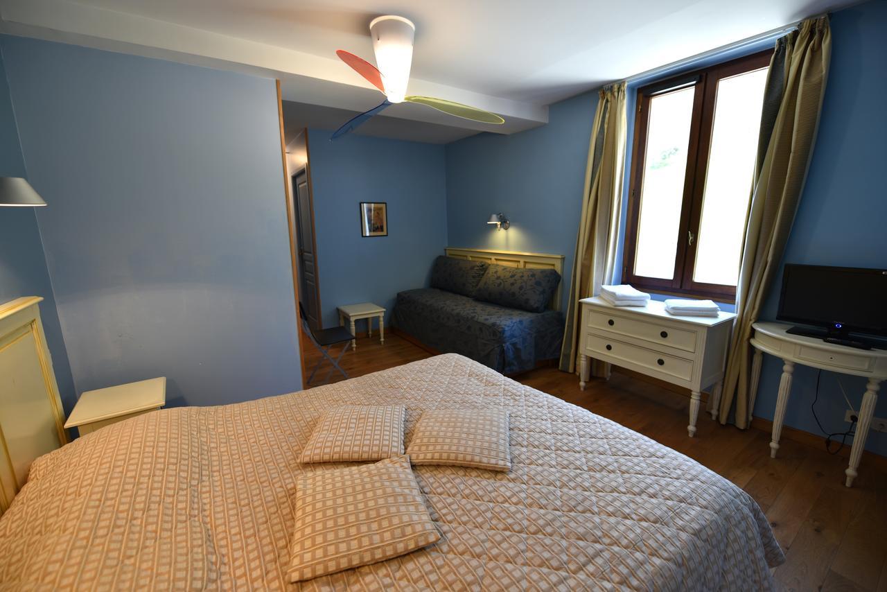 Les Lodges Du Lac Saint-Alban-de-Montbel Стая снимка
