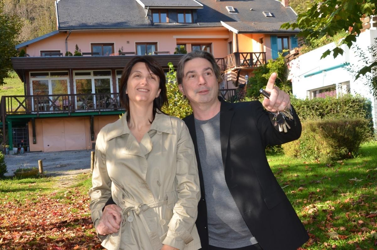 Les Lodges Du Lac Saint-Alban-de-Montbel Екстериор снимка